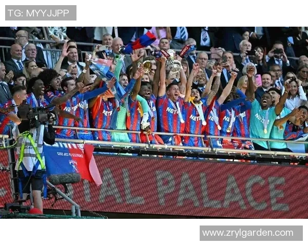 曼联与水晶宫精彩对决录播回顾全场精彩瞬间分析 曼联与水晶宫精彩对决录播回顾全场精彩瞬间分析