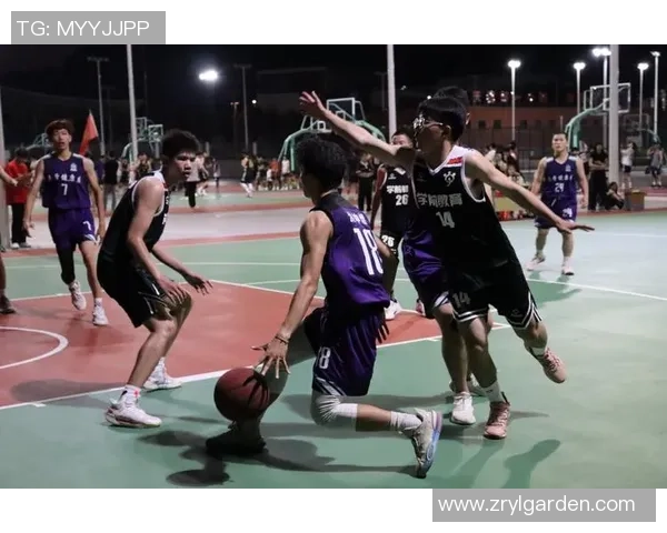 激情对决北京清华篮球赛点燃校园热血青春 激情对决北京清华篮球赛点燃校园热血青春